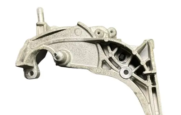 Peugeot 308 Engine mounting bracket 9672309780