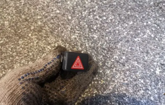 Audi A4 S4 B7 8E 8H Hazard light switch