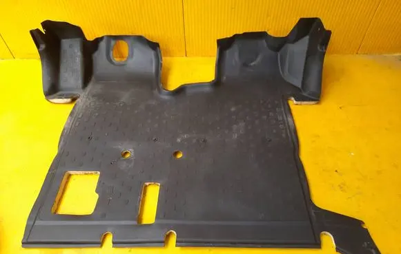 Nissan NV300 Interior carpet 749022437R