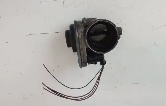 Skoda Octavia Mk2 (1Z) Throttle valve 038128063G