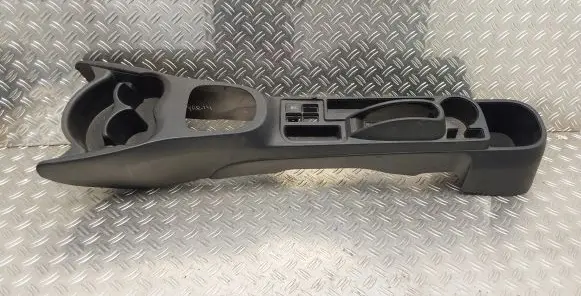 Toyota Yaris Center console 589110D170