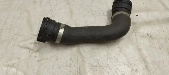 BMW X5 F15 Engine coolant pipe/hose 8517969
