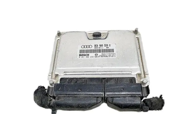 Audi A3 S3 8P Engine control unit/module 8E0909559M