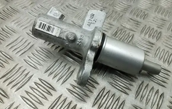 Audi A4 S4 B6 8E 8H Master brake cylinder 9304125000 TRW2499