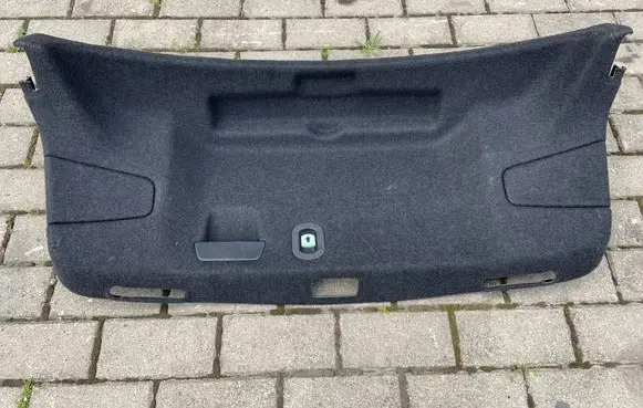 Audi A3 S3 8V Tailgate/boot cover trim set 8V5867975C
