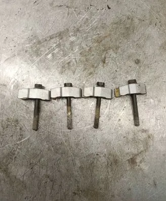 Hyundai Tucson TL Fuel Injector clamp holder 