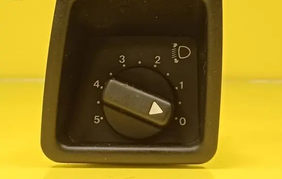 Ford Fiesta Headlight level height control switch 92FB13K031AB