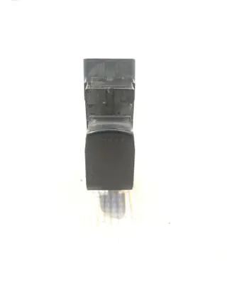Suzuki Grand Vitara II Electric window control switch