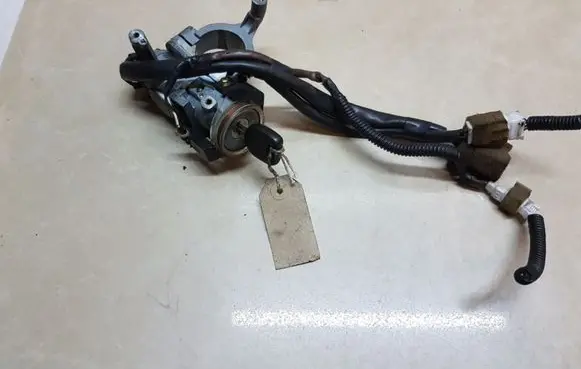 Mitsubishi Pajero Sport I Ignition lock