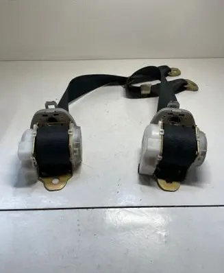 Toyota Corolla Verso AR10 Third row seat belt 