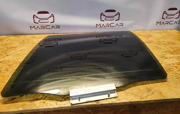 Volvo XC90 Rear door window glass 43R001604 E000199