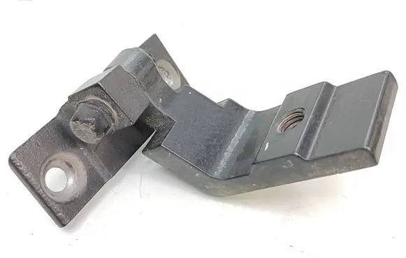 BMW X5 E70 Rear door upper hinge 7160825 A046574 3S03