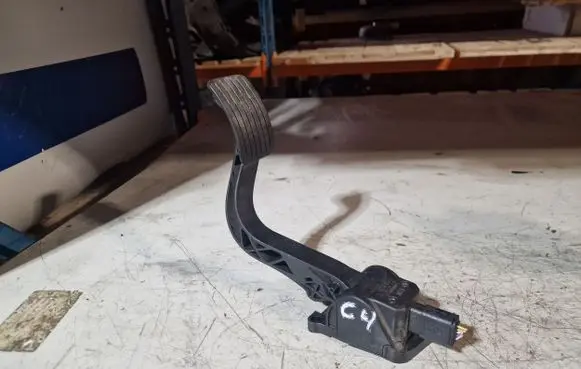 Citroen C4 I Accelerator throttle pedal 0280755044