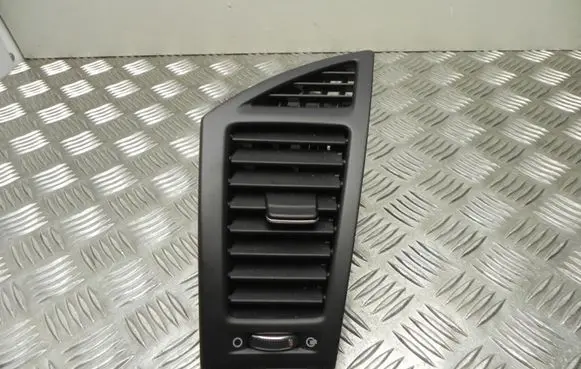 Hyundai i40 Rear air vent grill 3Z97480000 T2317