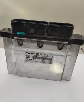 Seat Leon (5F) Engine control unit/module 04E907309A 0261S07726