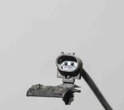 Land Rover Discovery 4 - LR4 ABS rear brake sensor 