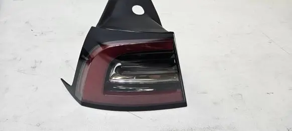 Tesla Model Y Rear/tail lights 1502086-99-D