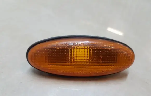 Mitsubishi Pajero Sport I Front fender indicator light 0464120