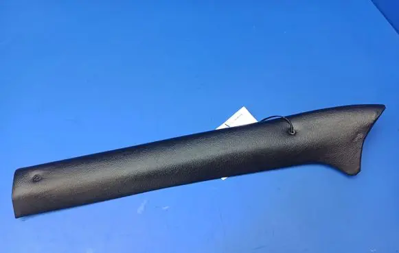 Jaguar XJS (A) pillar trim BLACK