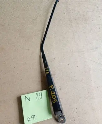 Peugeot 205 Rear wiper blade arm 9595852