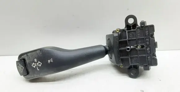 BMW 5 E39 Indicator stalk 8363668 011040 01104010