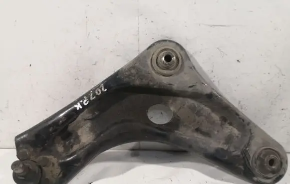 Peugeot 207 Front lower control arm/wishbone