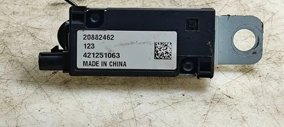 Opel Cascada Aerial antenna amplifier 20882462 421251063