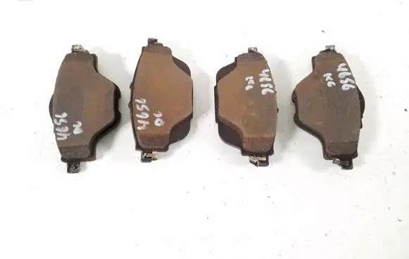 Peugeot 3008 II Brake pads (rear) 1609000980