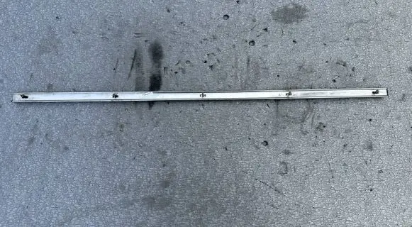 Mitsubishi Pajero Front door glass trim molding MB227667