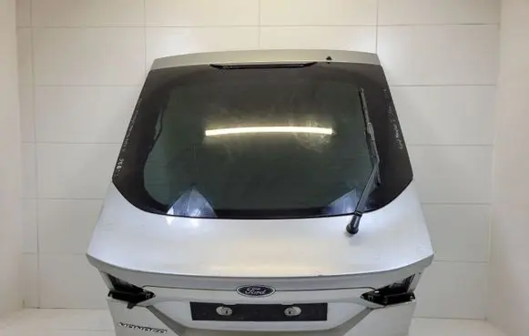Ford Mondeo MK V Tailgate/trunk/boot lid