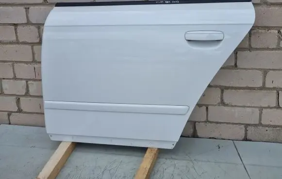 Seat Exeo (3R) Rear door