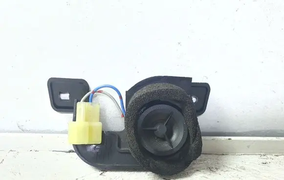 Subaru Legacy Front door high frequency speaker 86304AG200