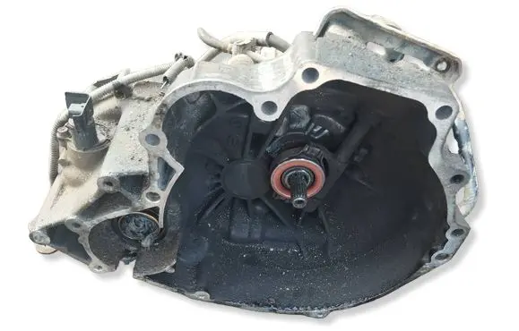Nissan Almera Manual 5 speed gearbox 