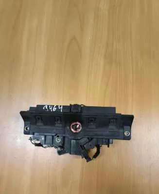Audi A8 S8 D3 4E Tailgate/trunk/boot lock/catch/latch 4B0827565H 8D9827565A