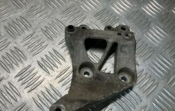 Peugeot 207 A/C compressor mount bracket 754891480