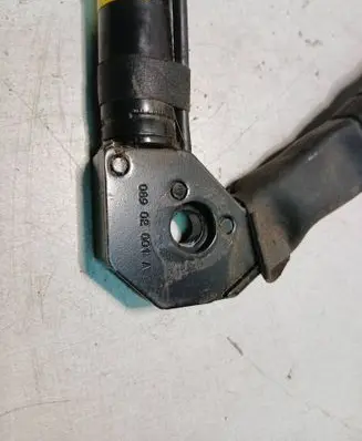 Opel Astra H Front seatbelt buckle 13127947 1312794 L9030301350