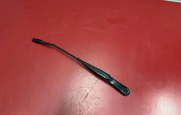 BMW X1 U11 Front wiper blade arm 9478846