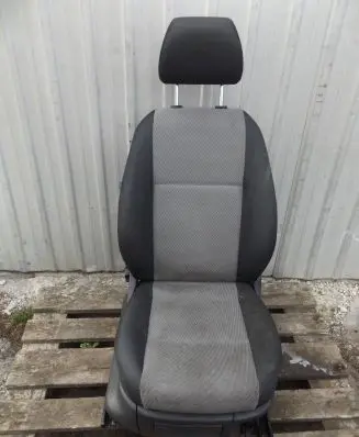 Skoda Fabia Mk2 (5J) Front passenger seat 