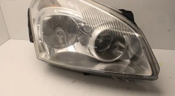 Nissan Qashqai Headlight/headlamp 2006R