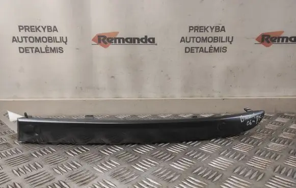 BMW 1 E81 E87 Front bumper splitter molding 51117124501 22944911