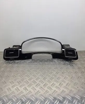 Volkswagen Touareg II Dashboard trim 7P1857189B 134100289 101013