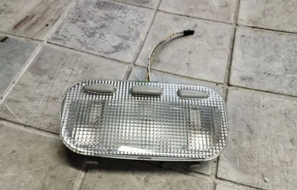 Citroen C5 Rear seat light