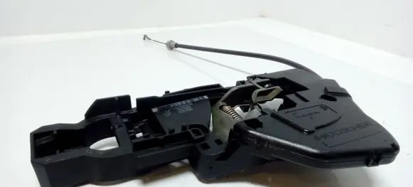 Rear door exterior handle/bracket
