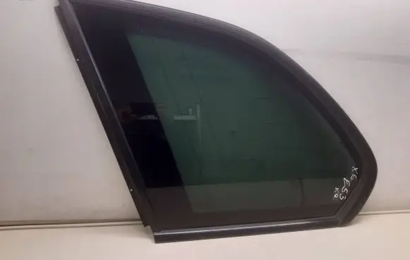 BMW X5 E53 Rear side window
