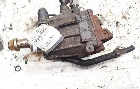 Toyota Avensis Verso Fuel injection high pressure pump 2210027010