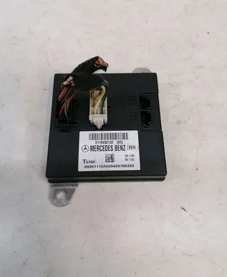 Mercedes-Benz E W211 Comfort/convenience module 2115452132