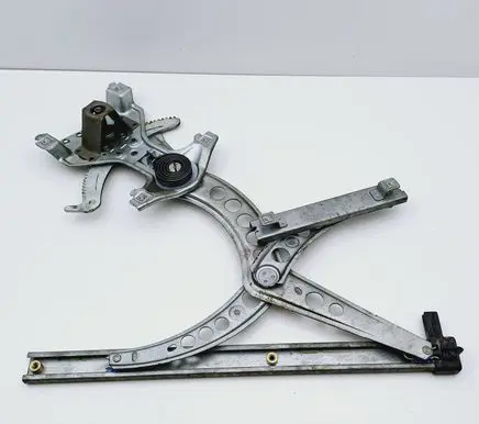Volkswagen PASSAT B3 Front door manual window regulator 357837402