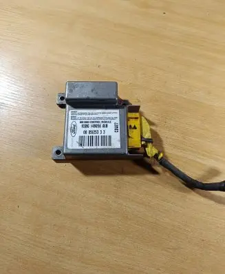 Ford Mondeo MK II Airbag control unit/module 93BG14B056A1B 0005125333