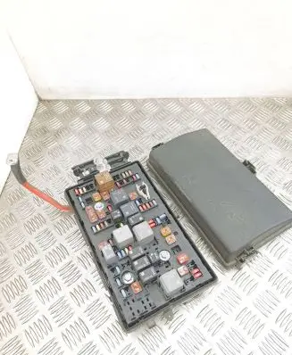 Opel Insignia A Fuse box set 13275883 13222784