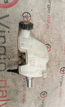 Master brake cylinder